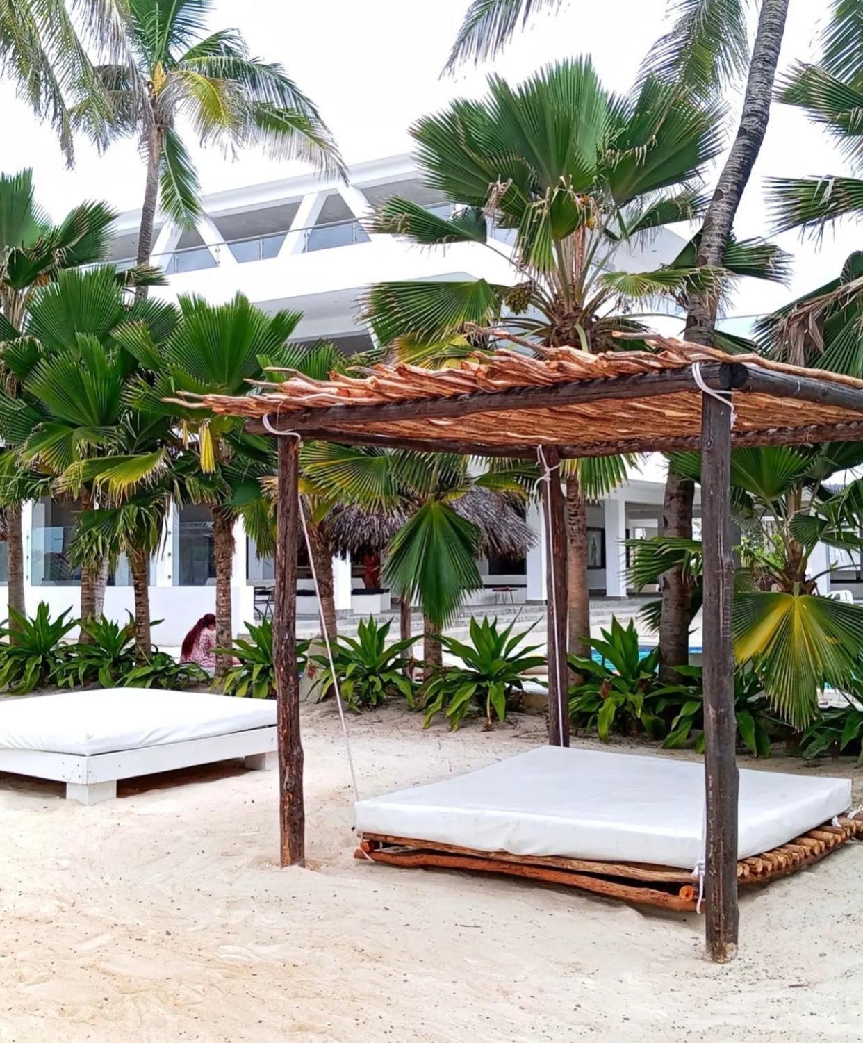 Barracuda Inn Resort Watamu Exterior photo
