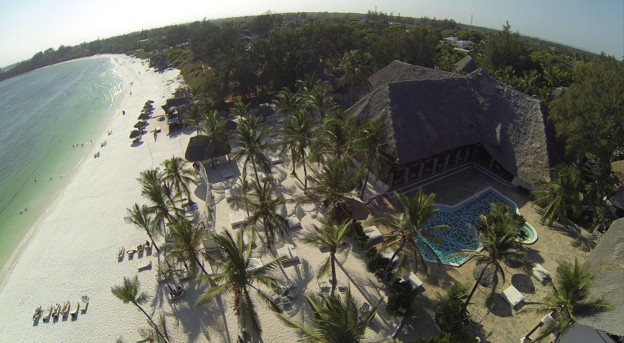 Barracuda Inn Resort Watamu Exterior photo