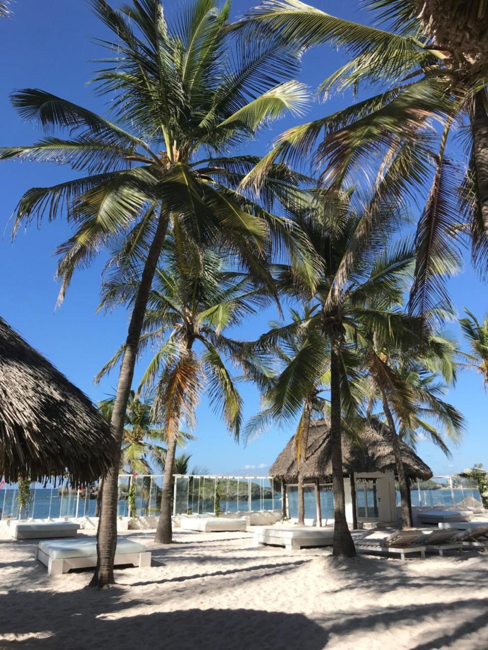 Barracuda Inn Resort Watamu Exterior photo